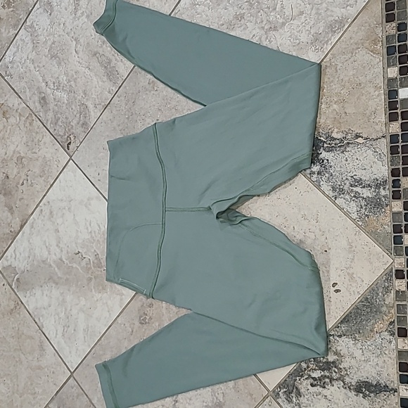 lululemon athletica Green Leggings - Picture 2 of 7